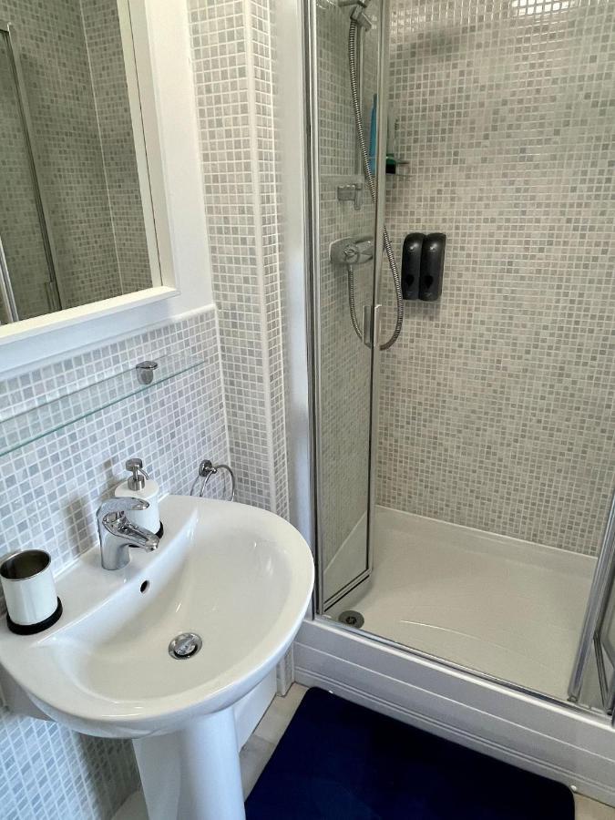Family Friendly Maritime Apartment Swansea Bagian luar foto