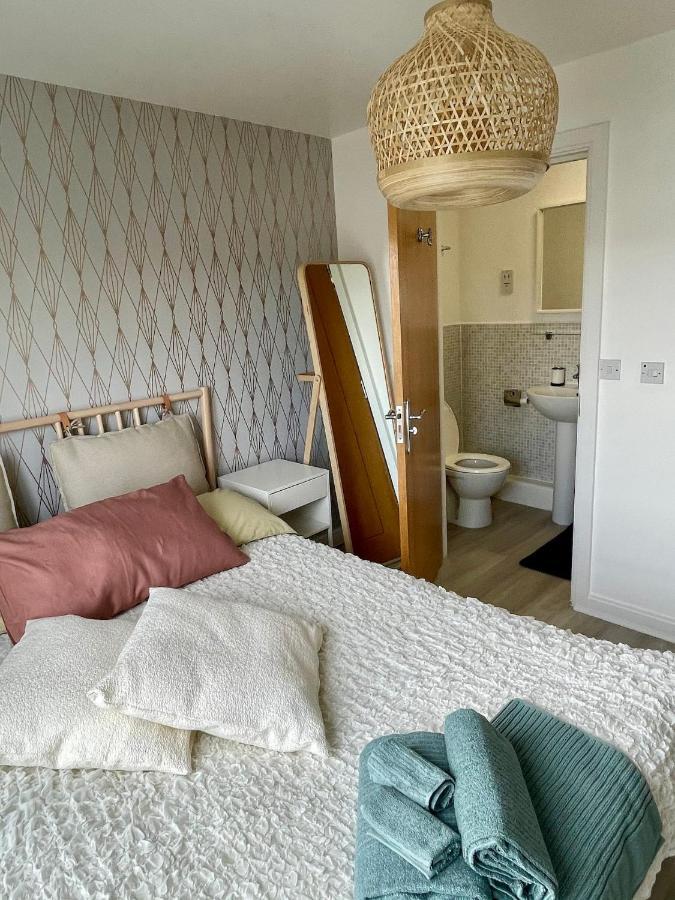 Family Friendly Maritime Apartment Swansea Bagian luar foto