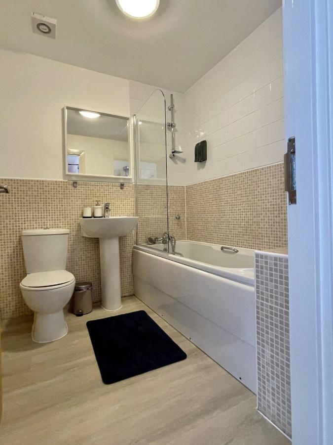 Family Friendly Maritime Apartment Swansea Bagian luar foto